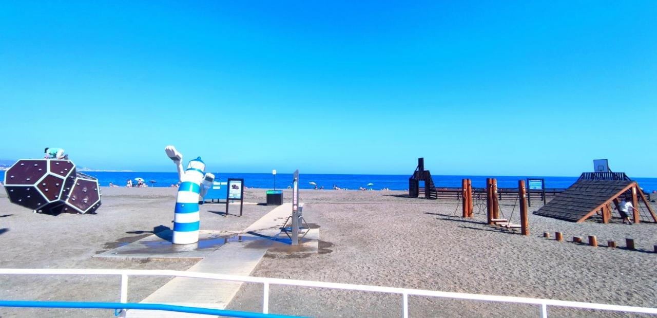 Estudio Vip Mediterraneo - Alojamientos La Torre Torre Del Mar Exterior photo